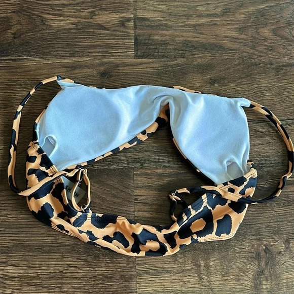 Bundle of 2 SHEIN Animal Print Bikini Tops | Bikini Tops | Swim | Animal Print - Picture 8 of 9